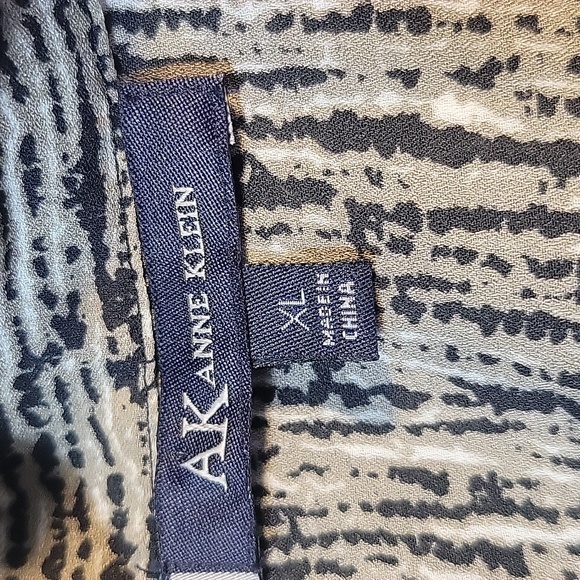 Anne Klein Black and Tan Blouse Elegant‎ Design - Picture 6 of 6